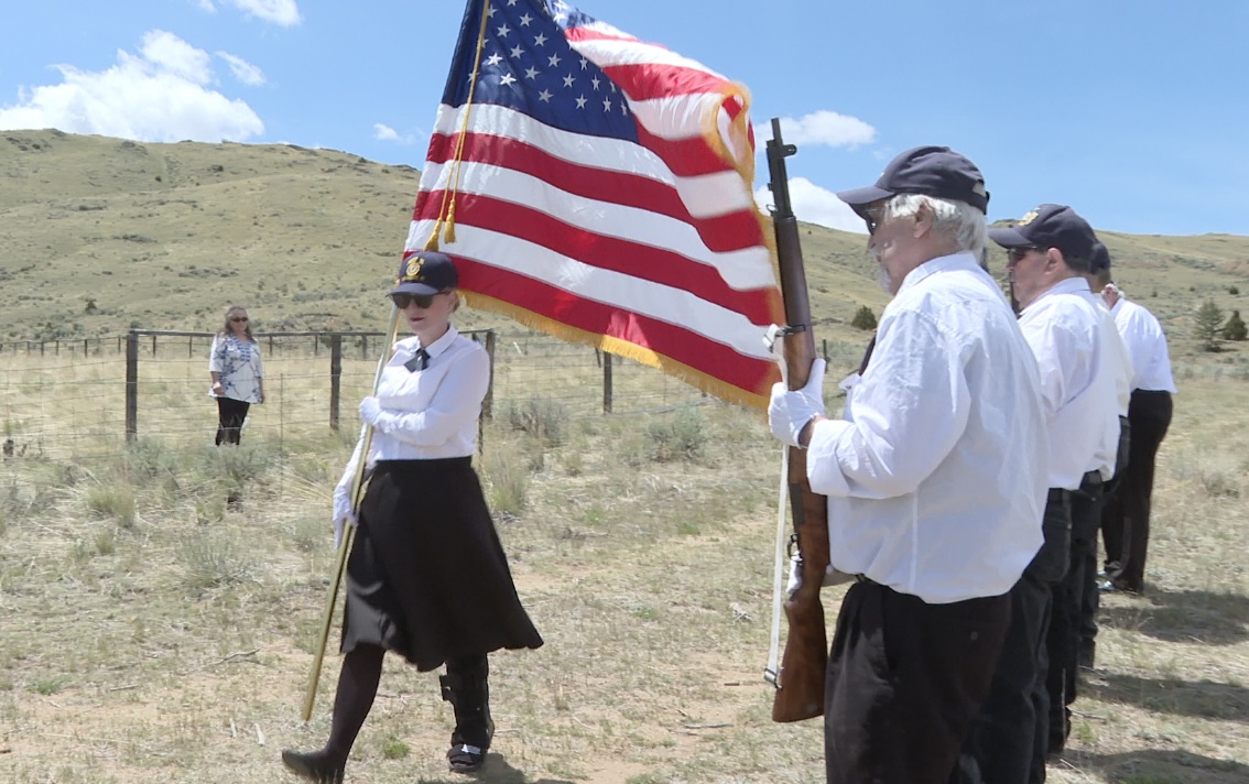 Veterans honored at ghost town cemetery in Rochester near Twin Bridges - Vimarsana News