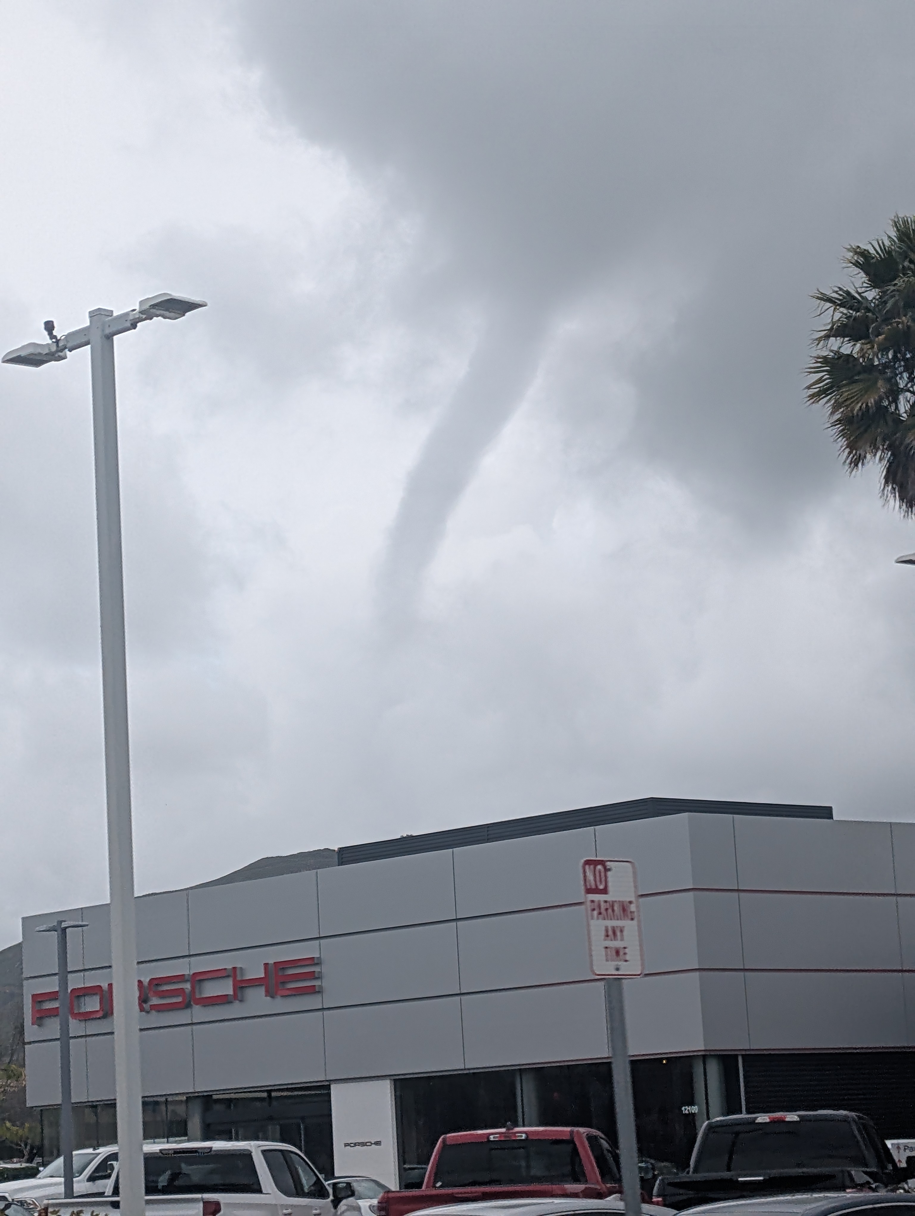 leslie e cold air funnel.jpg