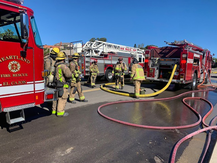 el_cajon_house_fire1_012723.jpg