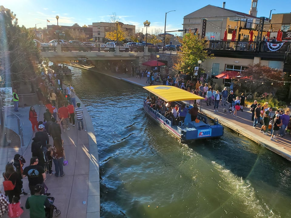 halloween boat (2).jpg