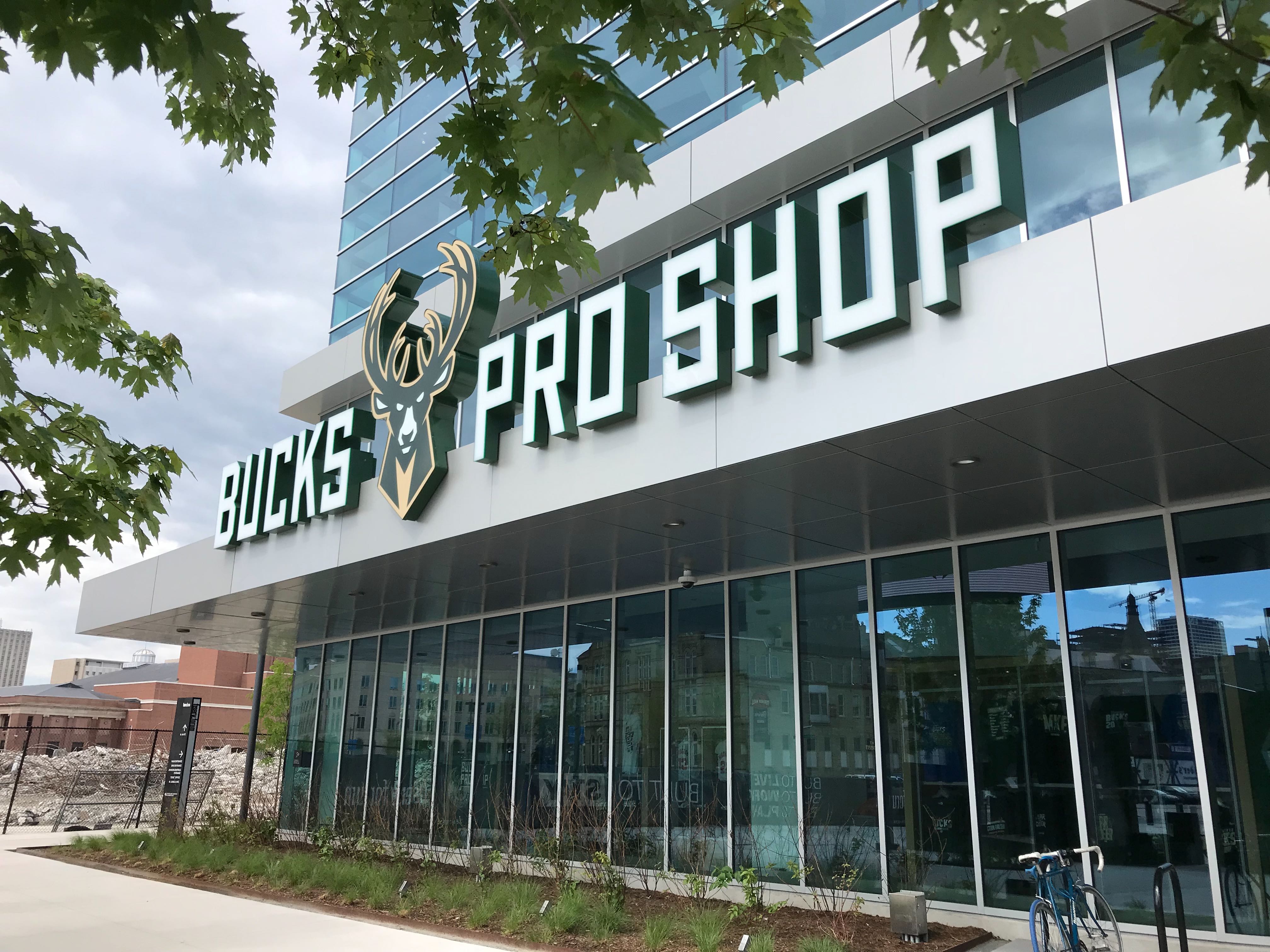 Bucks Pro Shop