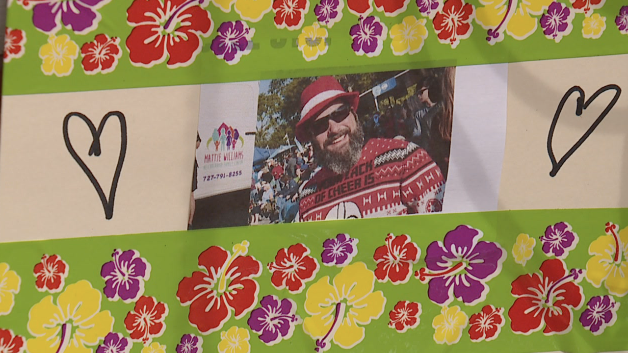 restaurant owner passes.png