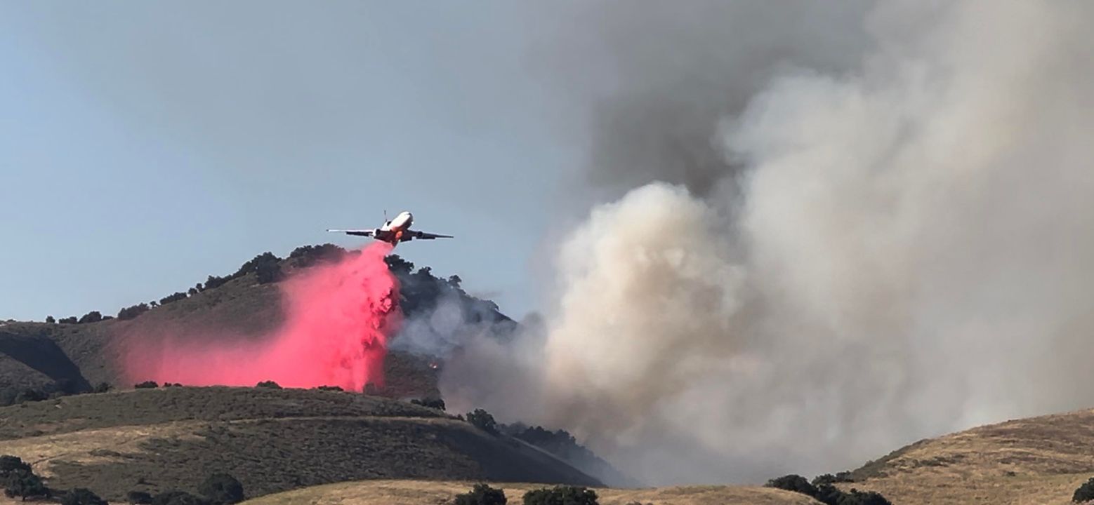 Lake Fire, air drop, fire retardant, jet_Peter Brinkerhoff.jpg