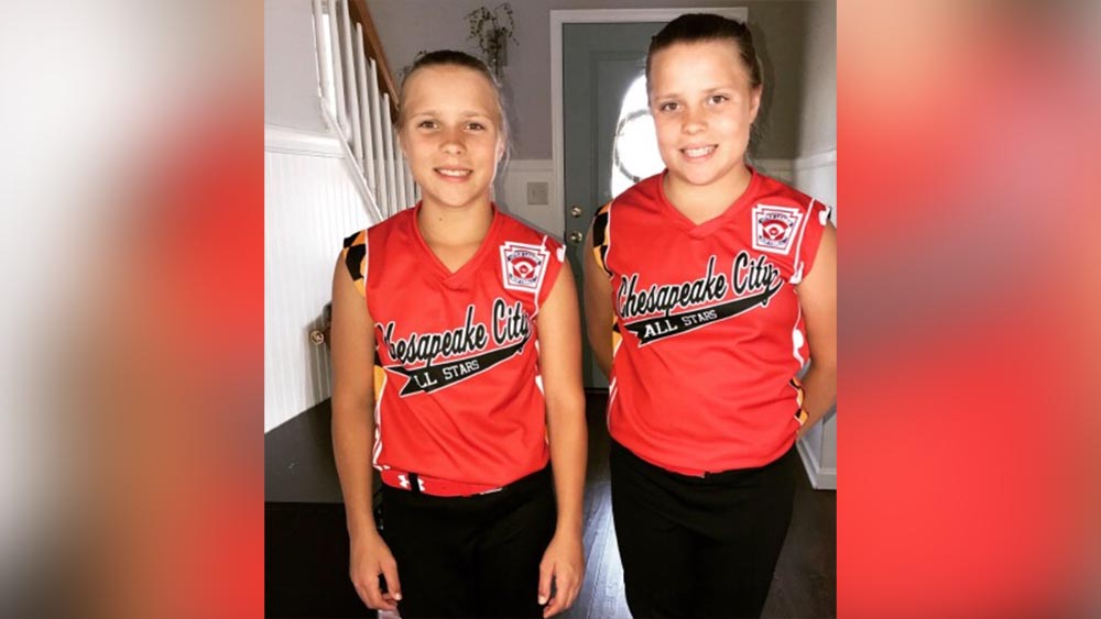  Sophia and Olivia Dikeman