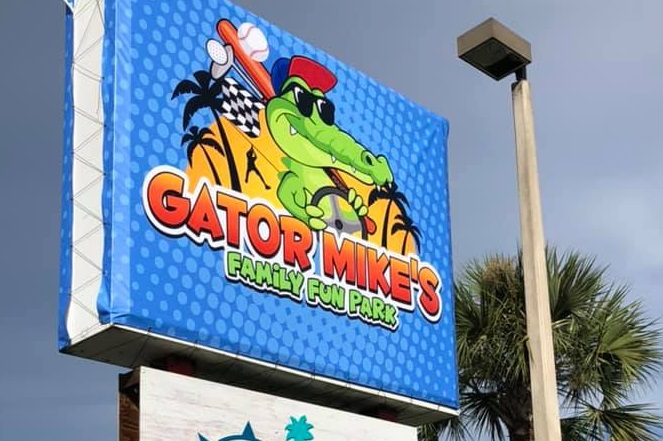 Gator Mikes sign.jpg
