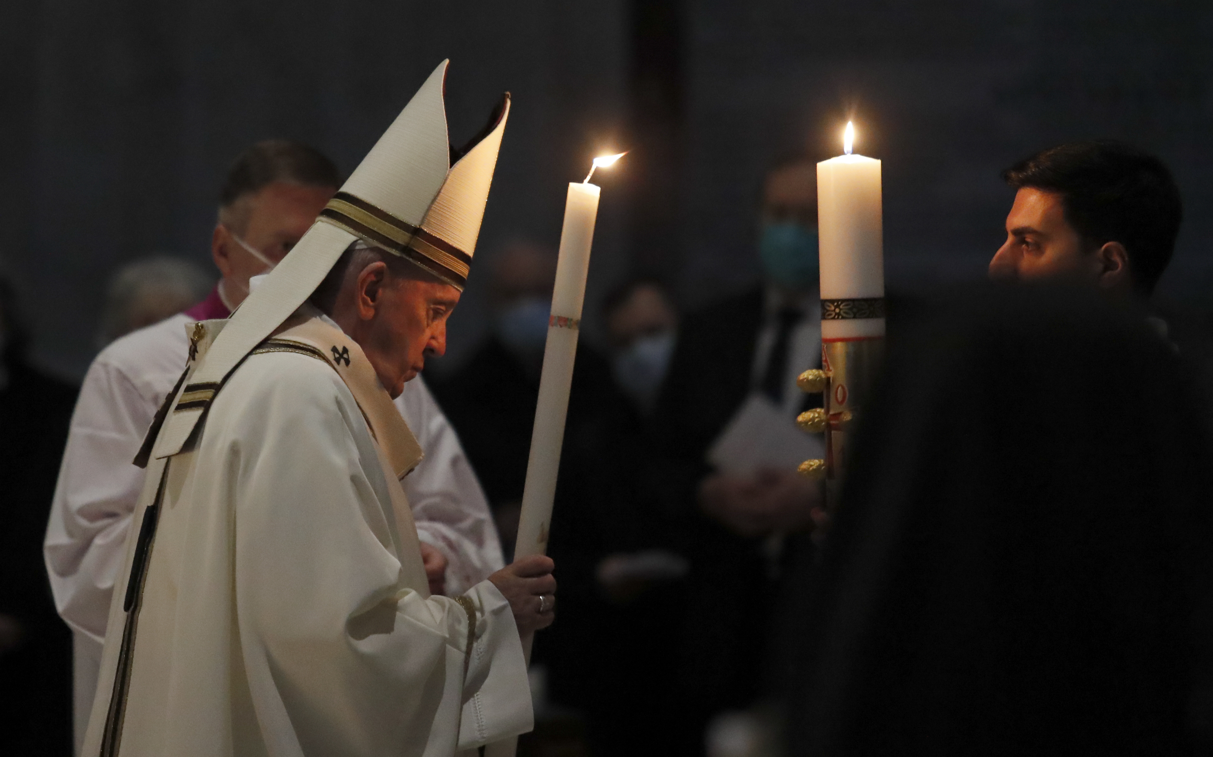 APTOPIX Vatican Pope Easter Vigil