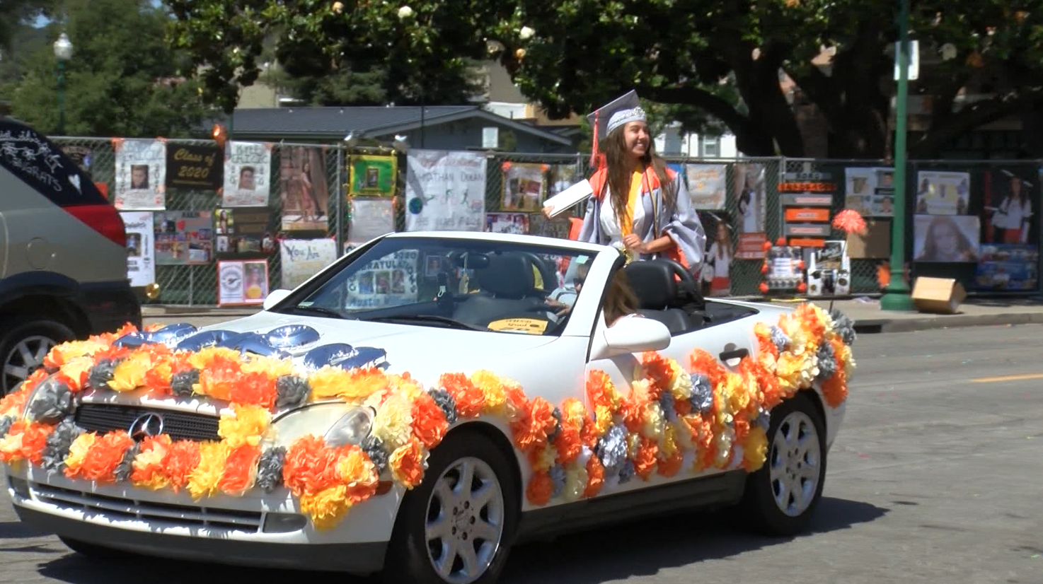 atascadero drive thru graduation.PNG