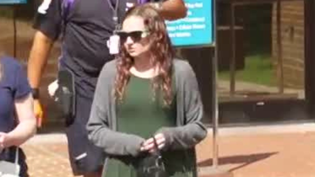 SCOTT Bethany Davis.png