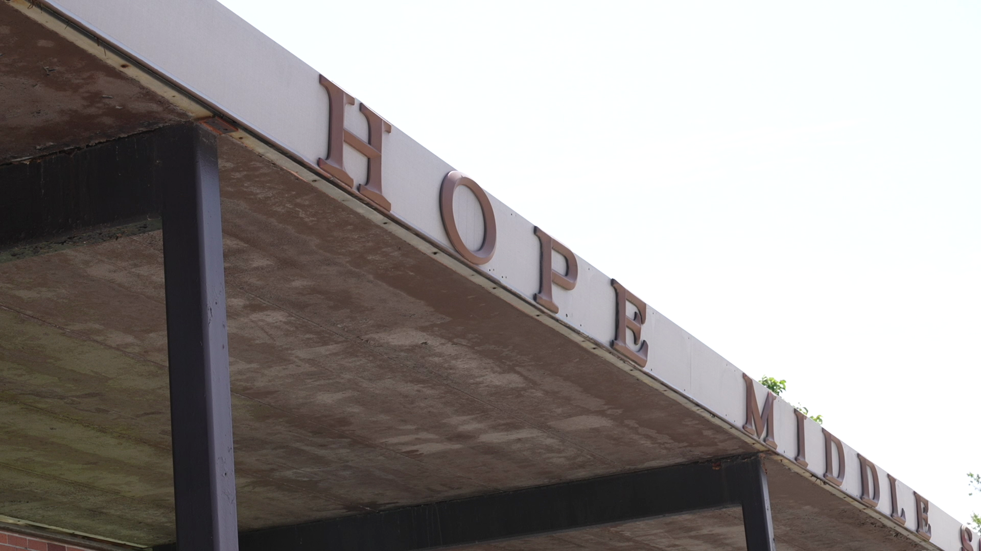 Holt schools providing free summer meals to any student under 18