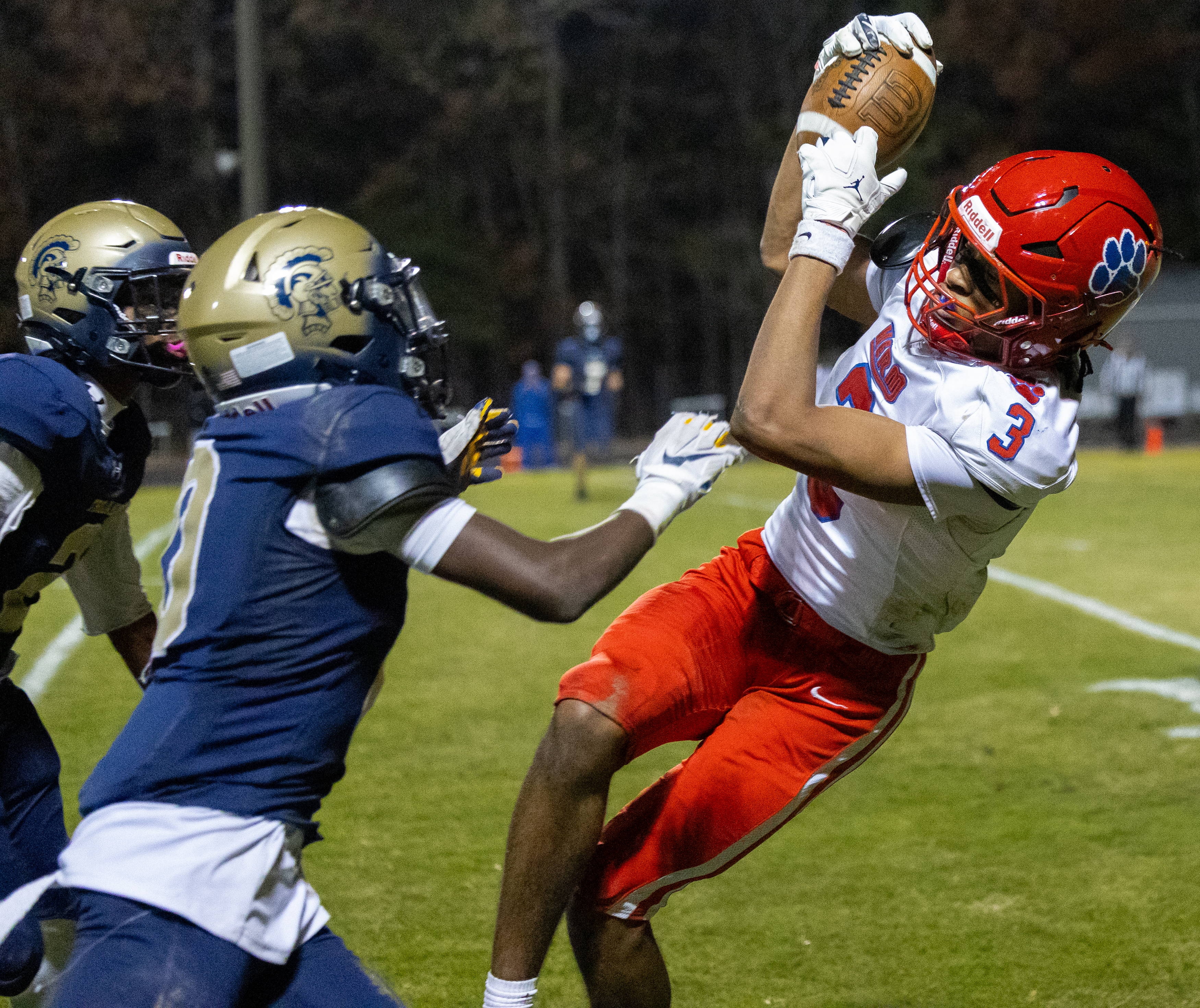 Hermitage defeats Midlothian 26-14