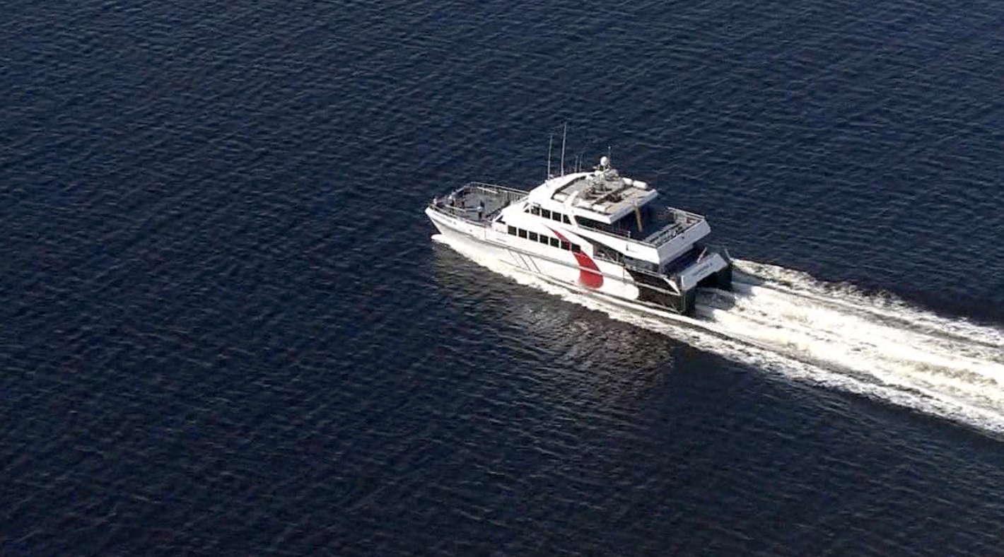 yacht