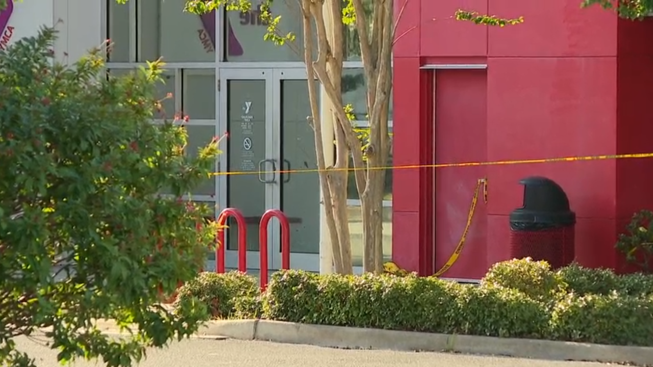 Teen dies after shooting inside YMCA bathroom, 1 arrested, 1 suspect at large