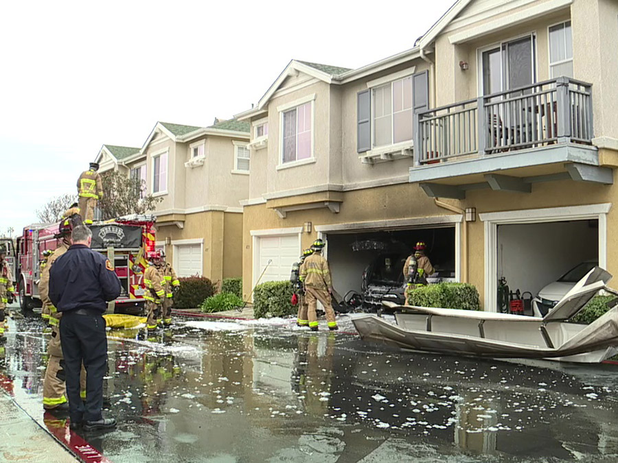 el_cerrito_car_garage_fire_031623.jpg