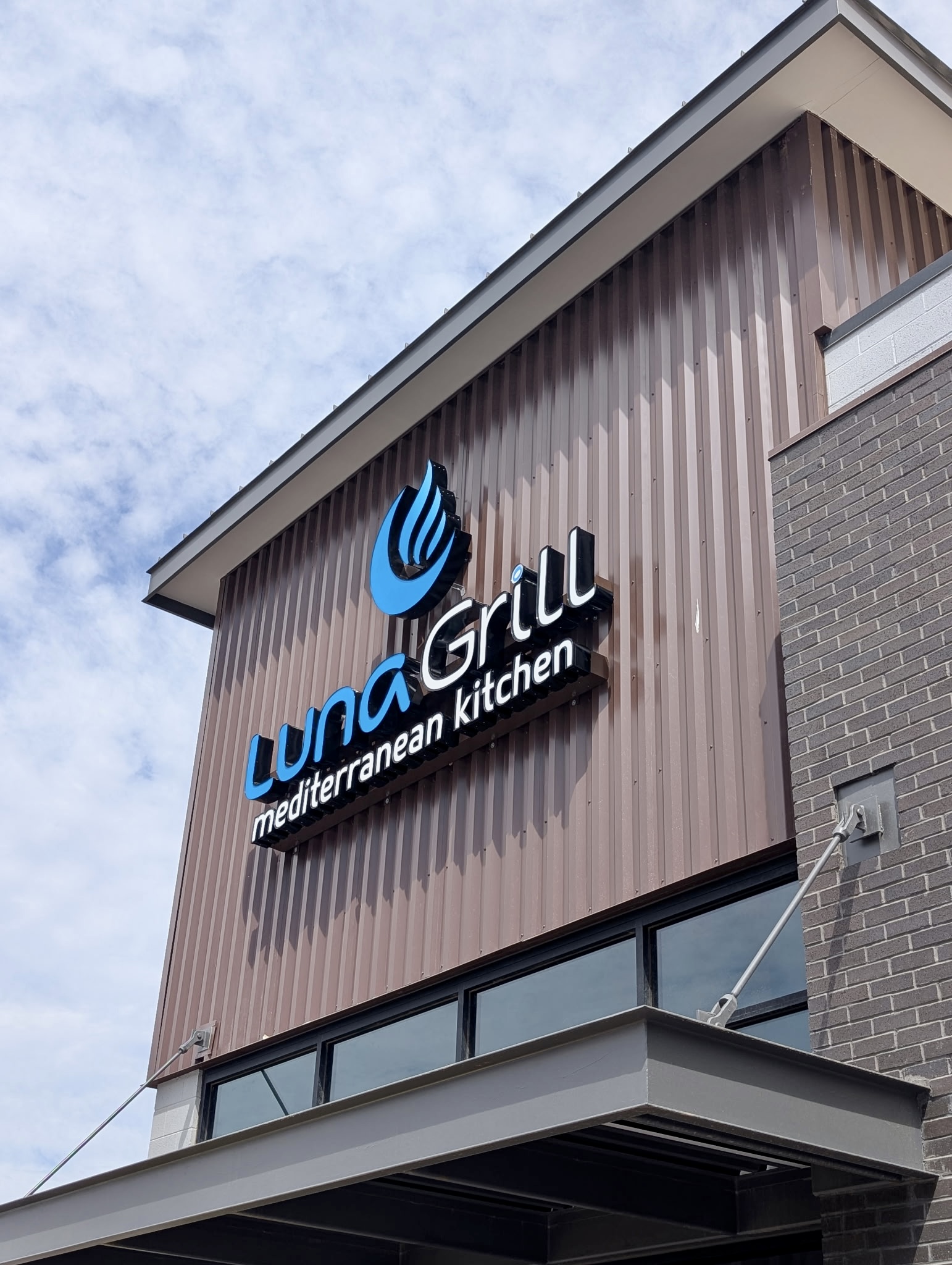 Luna Grill.jpg