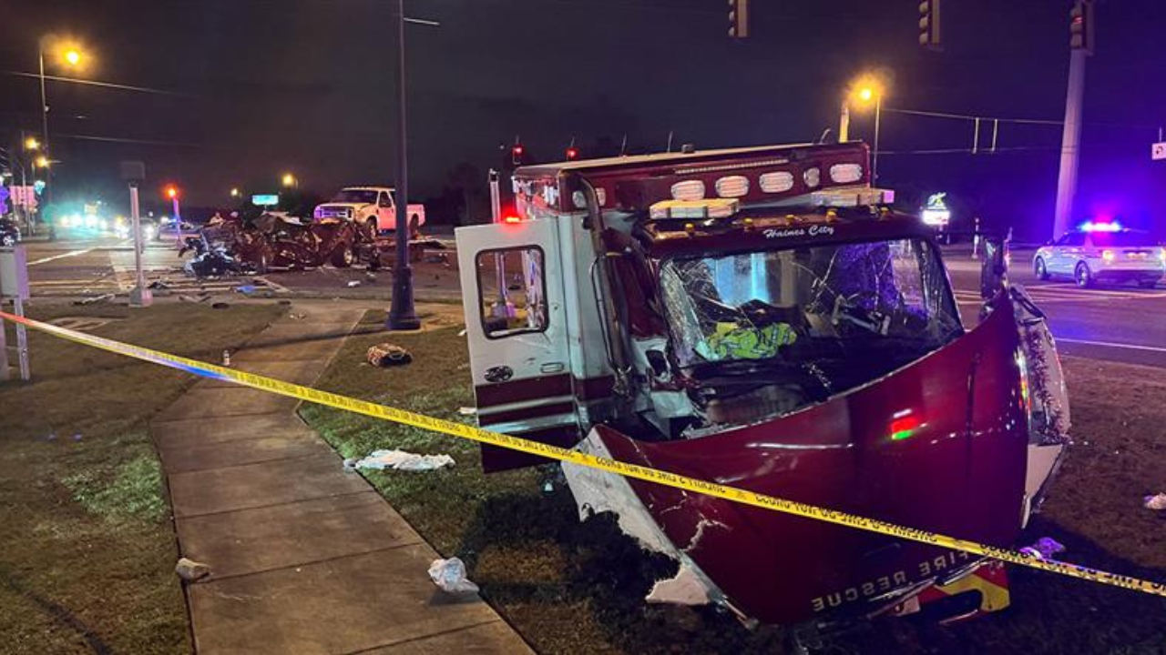 Haines City ambulance crash