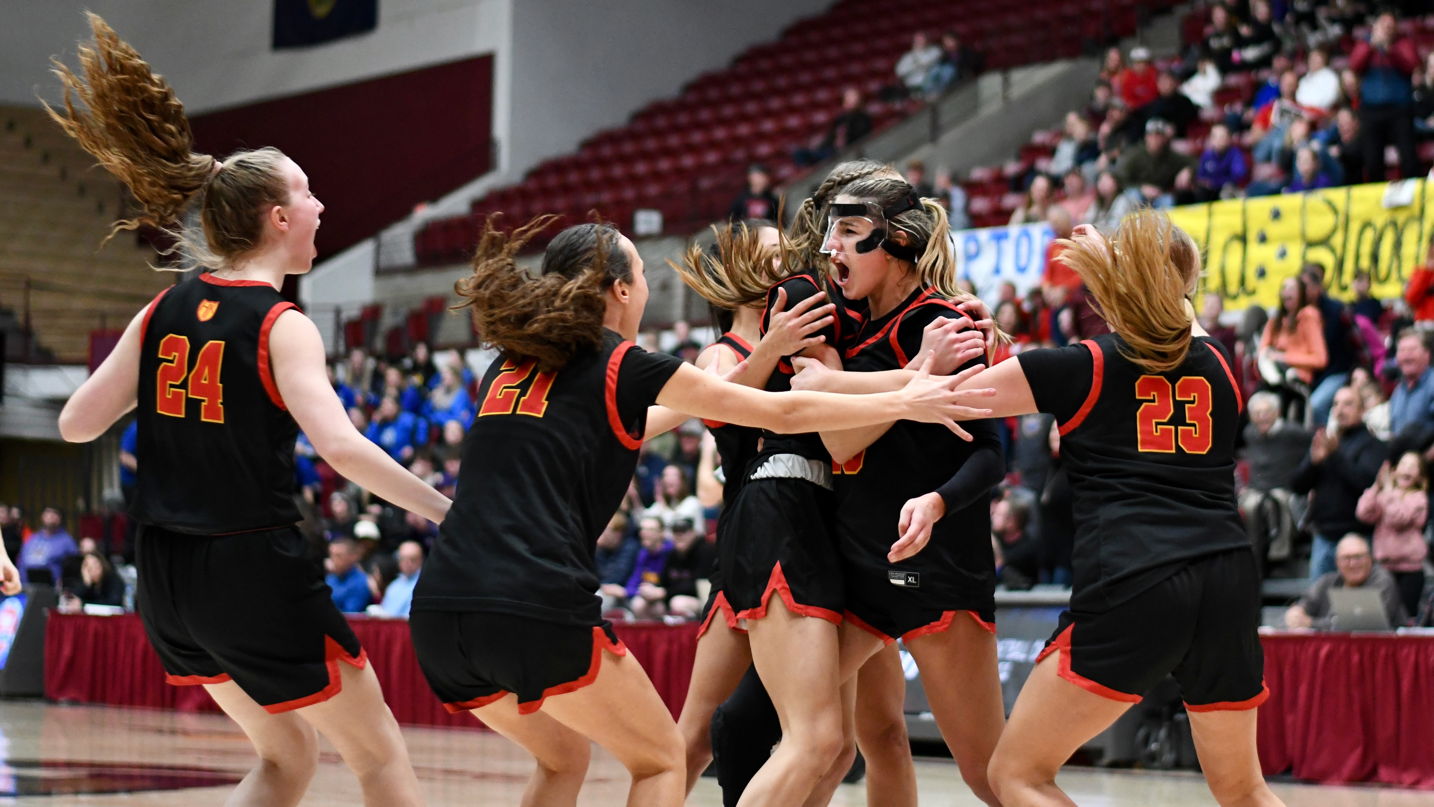 Missoula Hellgate vs. Great Falls CMR girls basketball