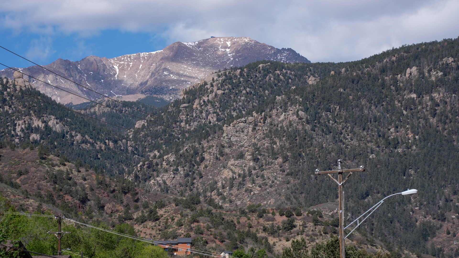 Low snow totals on Pikes Peak