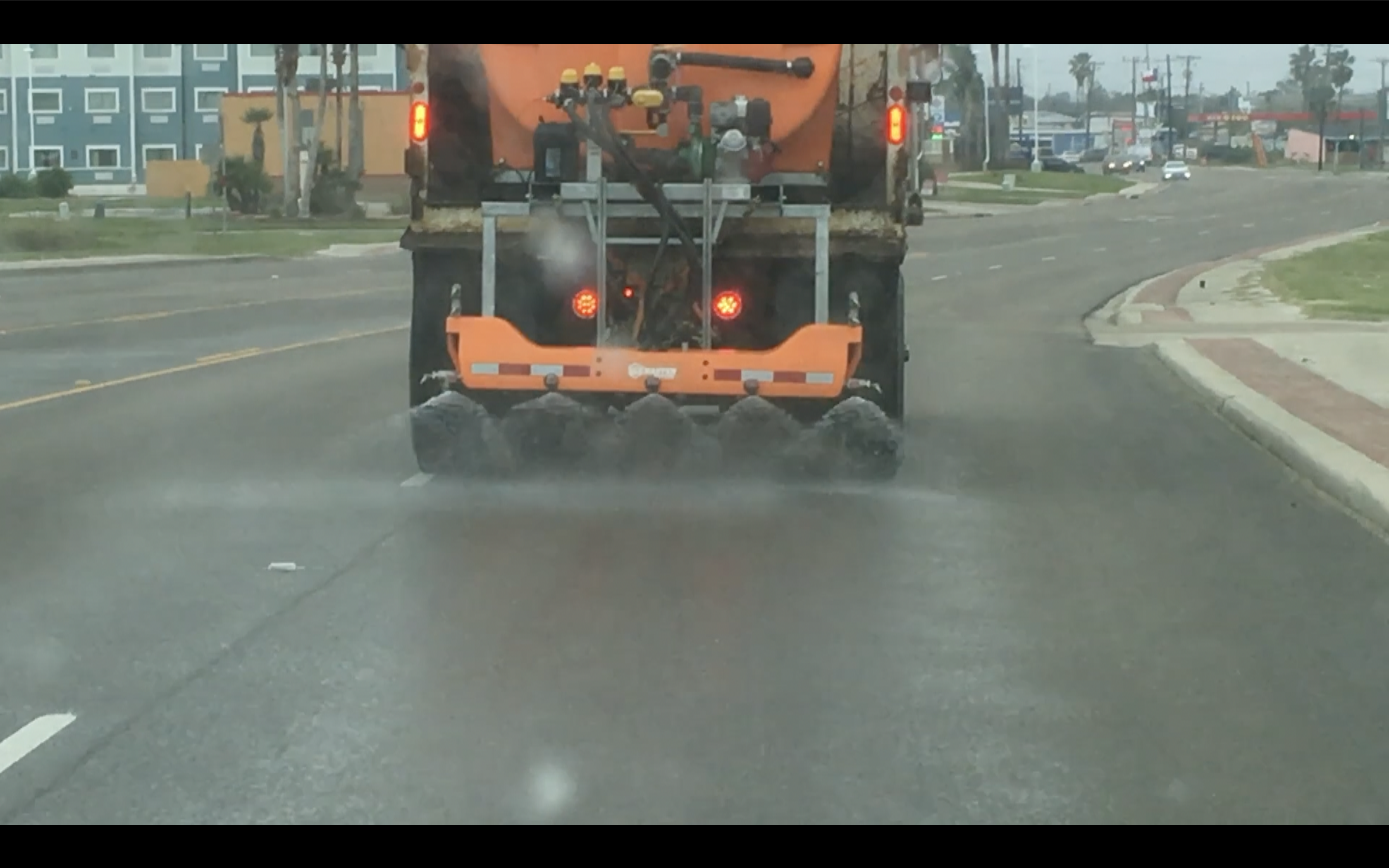 Wintry weather driving: road treatment and safety tips - Vimarsana News