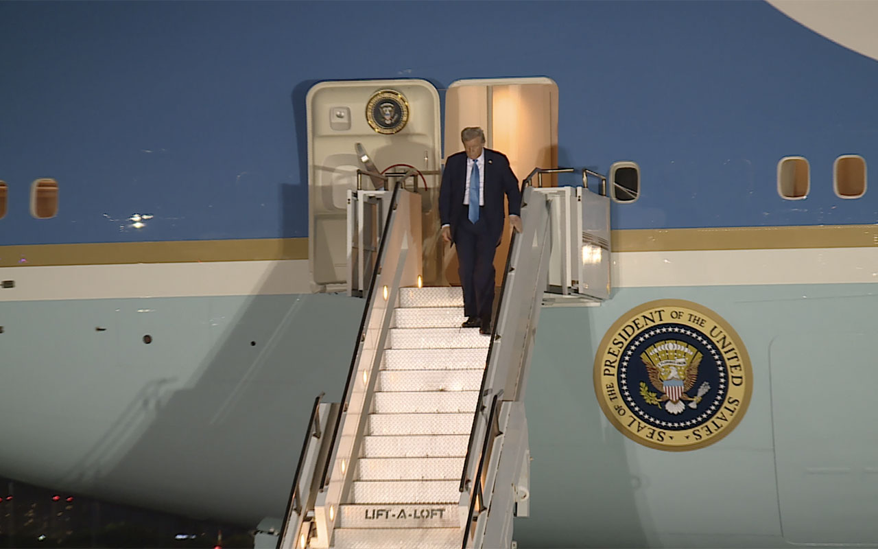 Trump lands at PBIA
