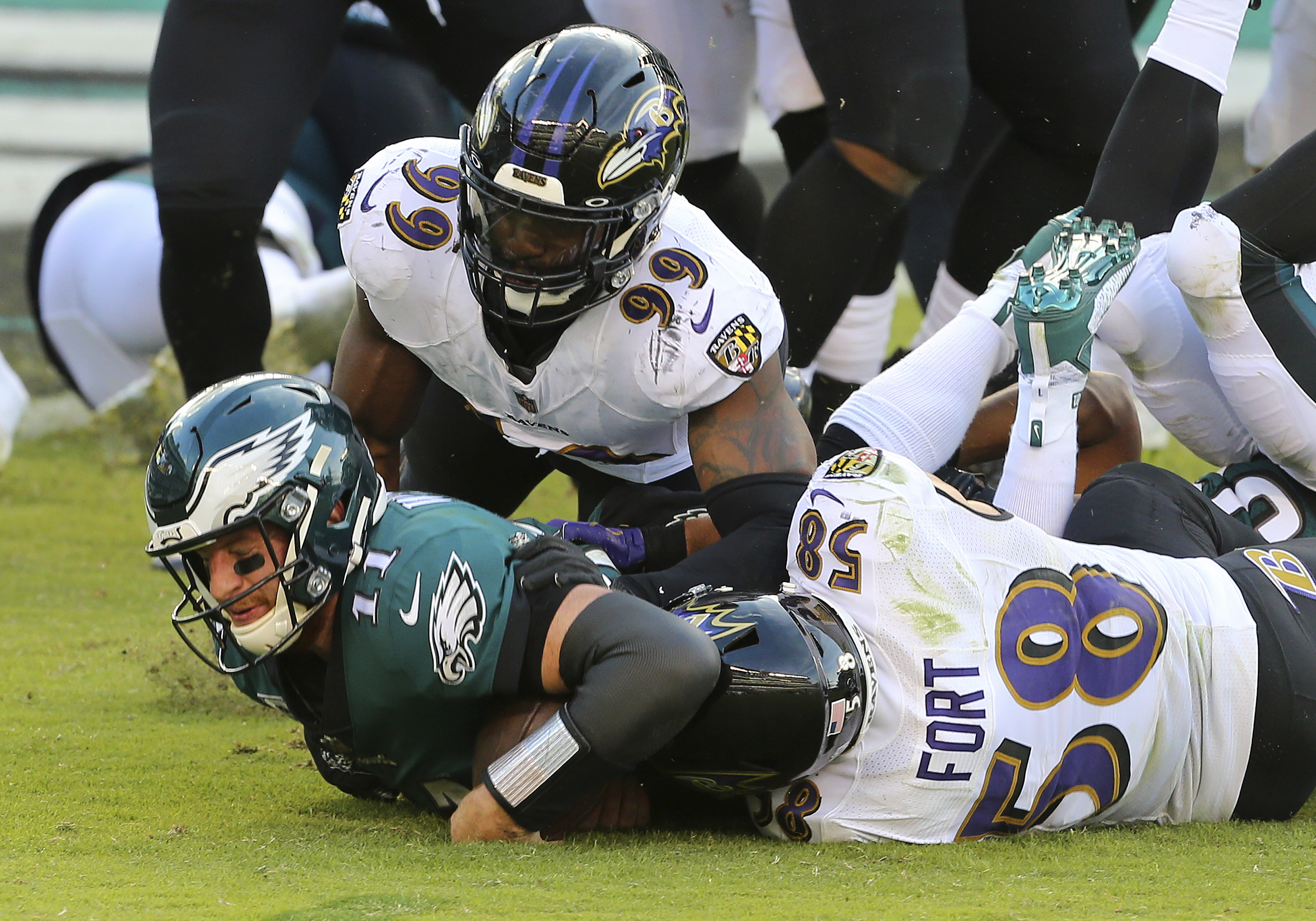 Matthew Judon L.J. Fort vs. Eagles