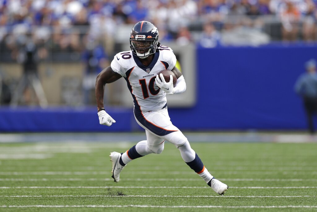 Broncos Giants Football