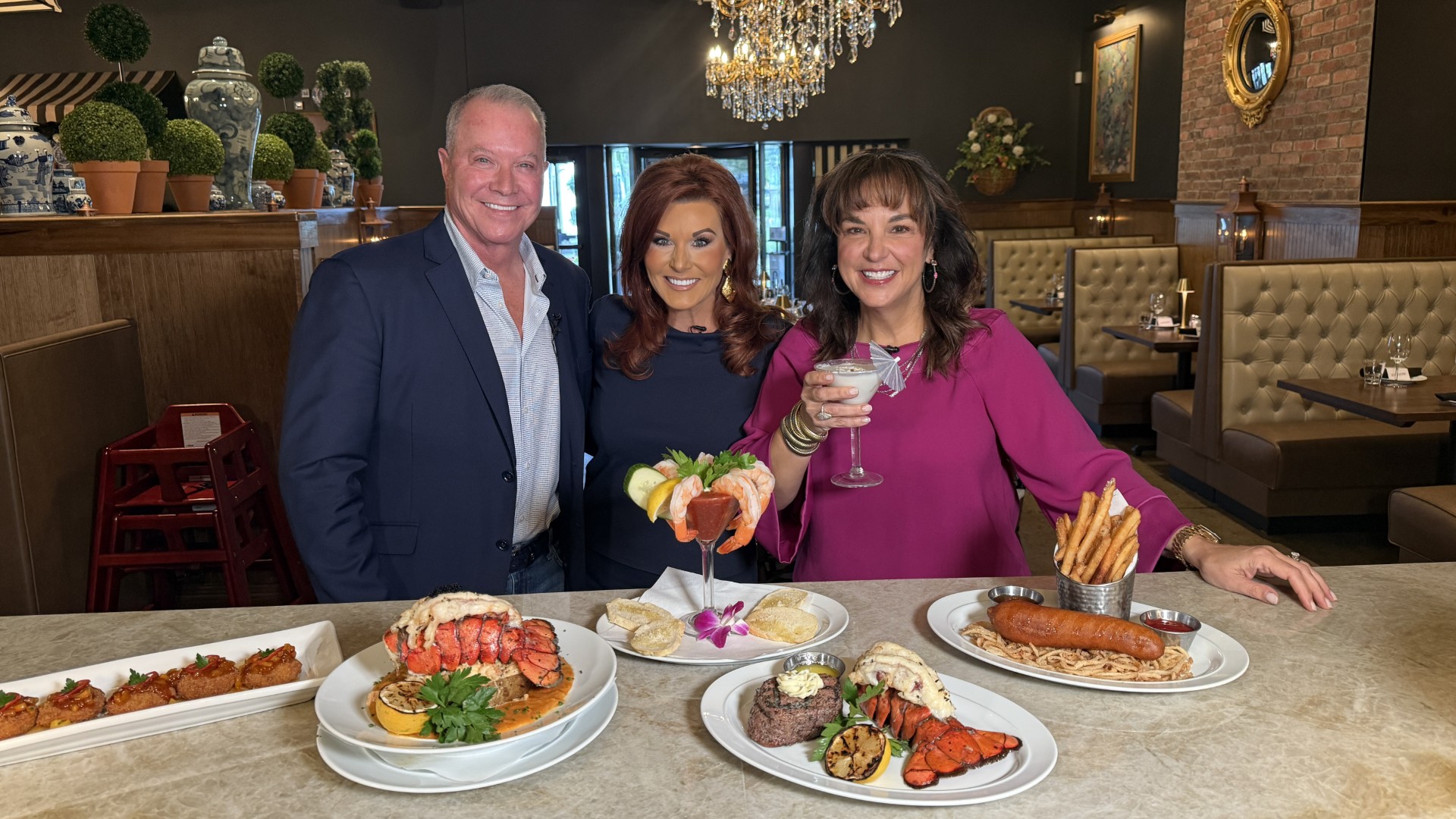 Carson's Back Porch opens in Lexington