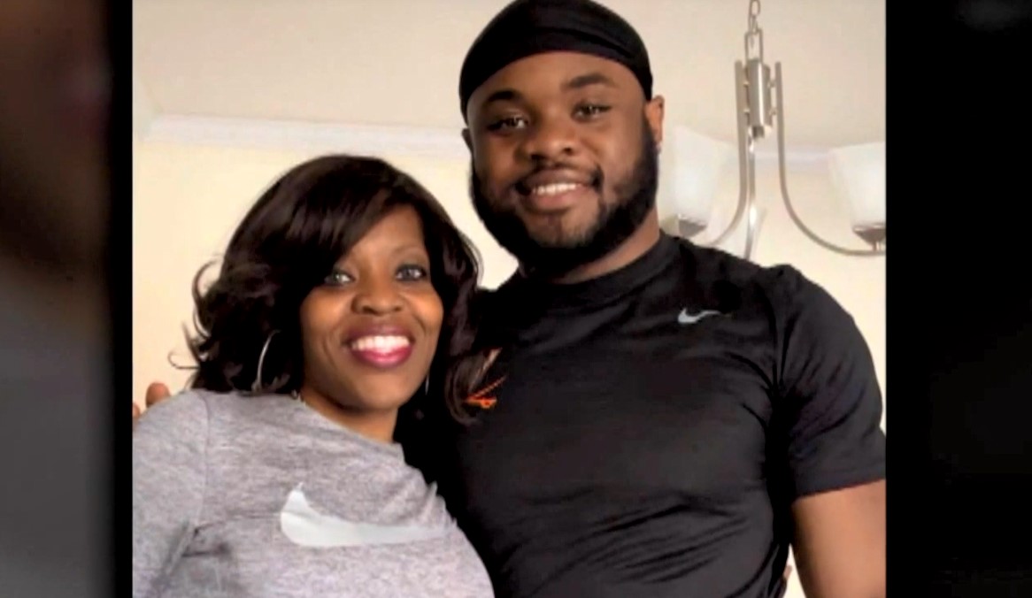 UVA Victim Mike Hollins and Mom Brenda.jpg