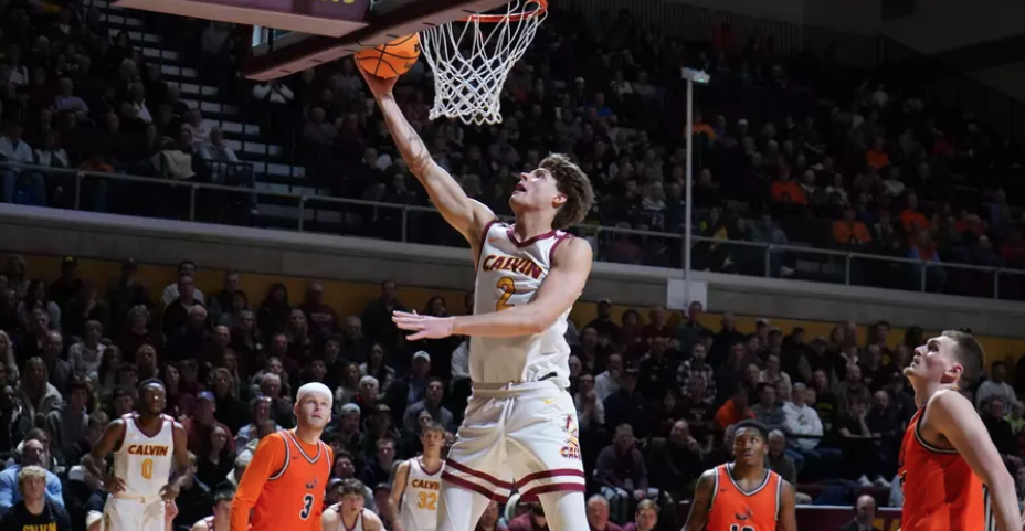 Calvin men's basketball beats Hope 68-60
