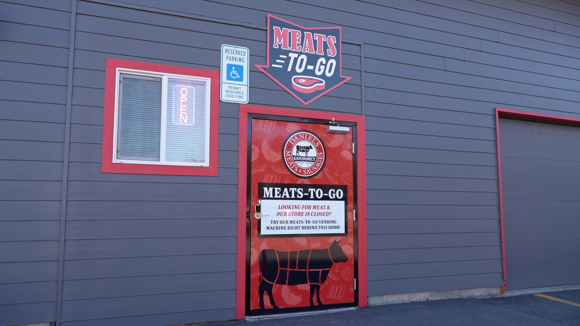 MEAT VENDING 2.jpg