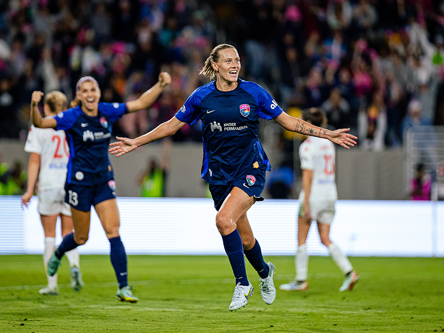 wave_fc_chicago_101622.jpg