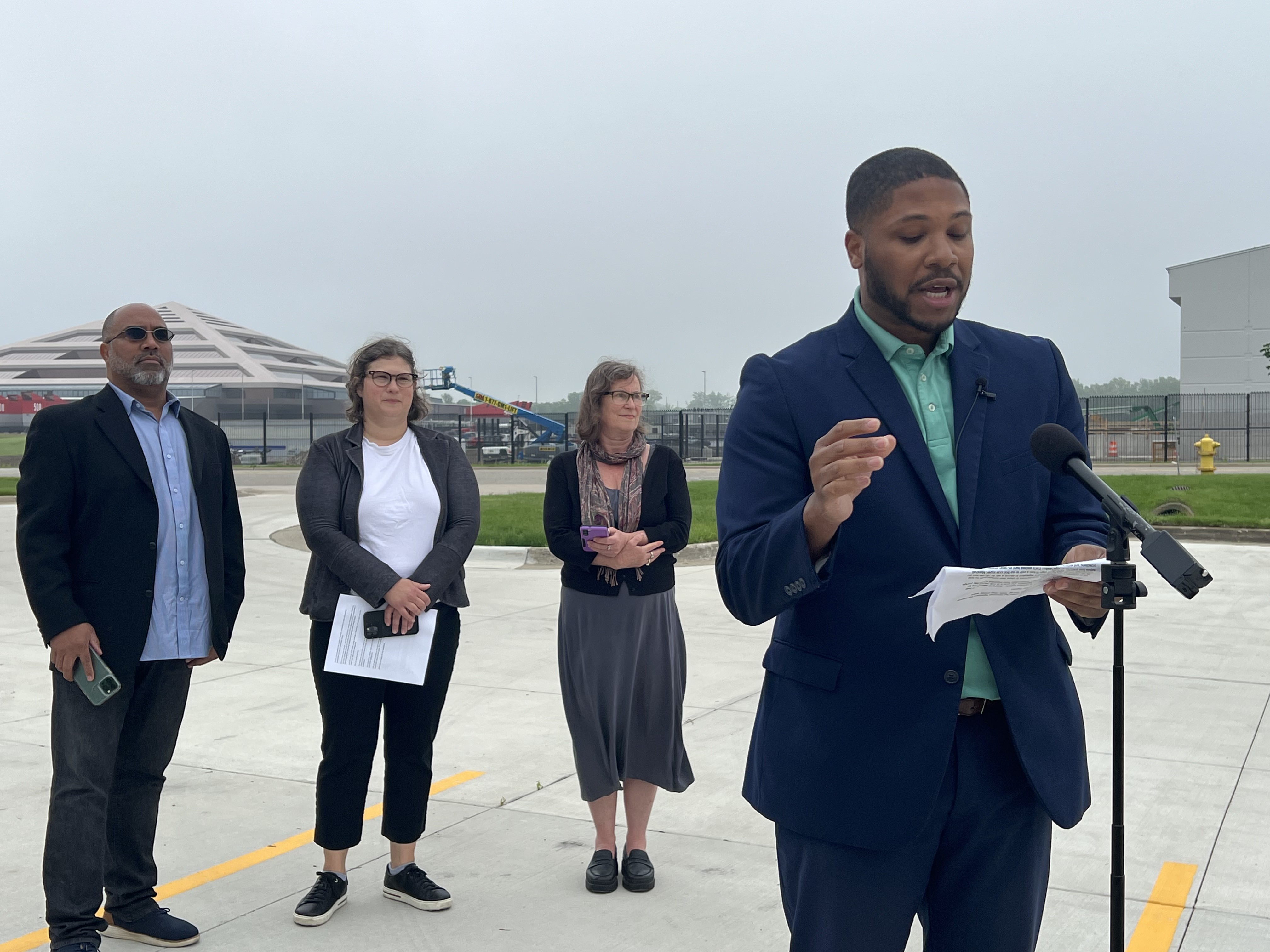 Climate Action Groups Discuss Data Center Energy Issues