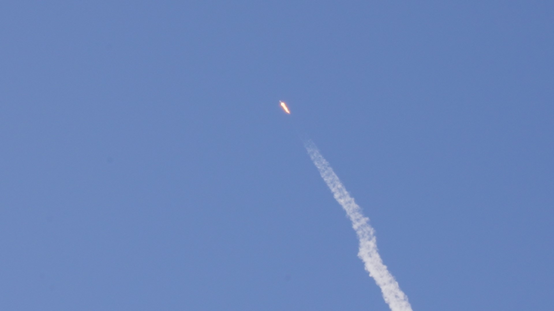 falcon 9 rocket launch jan 2026.jpg
