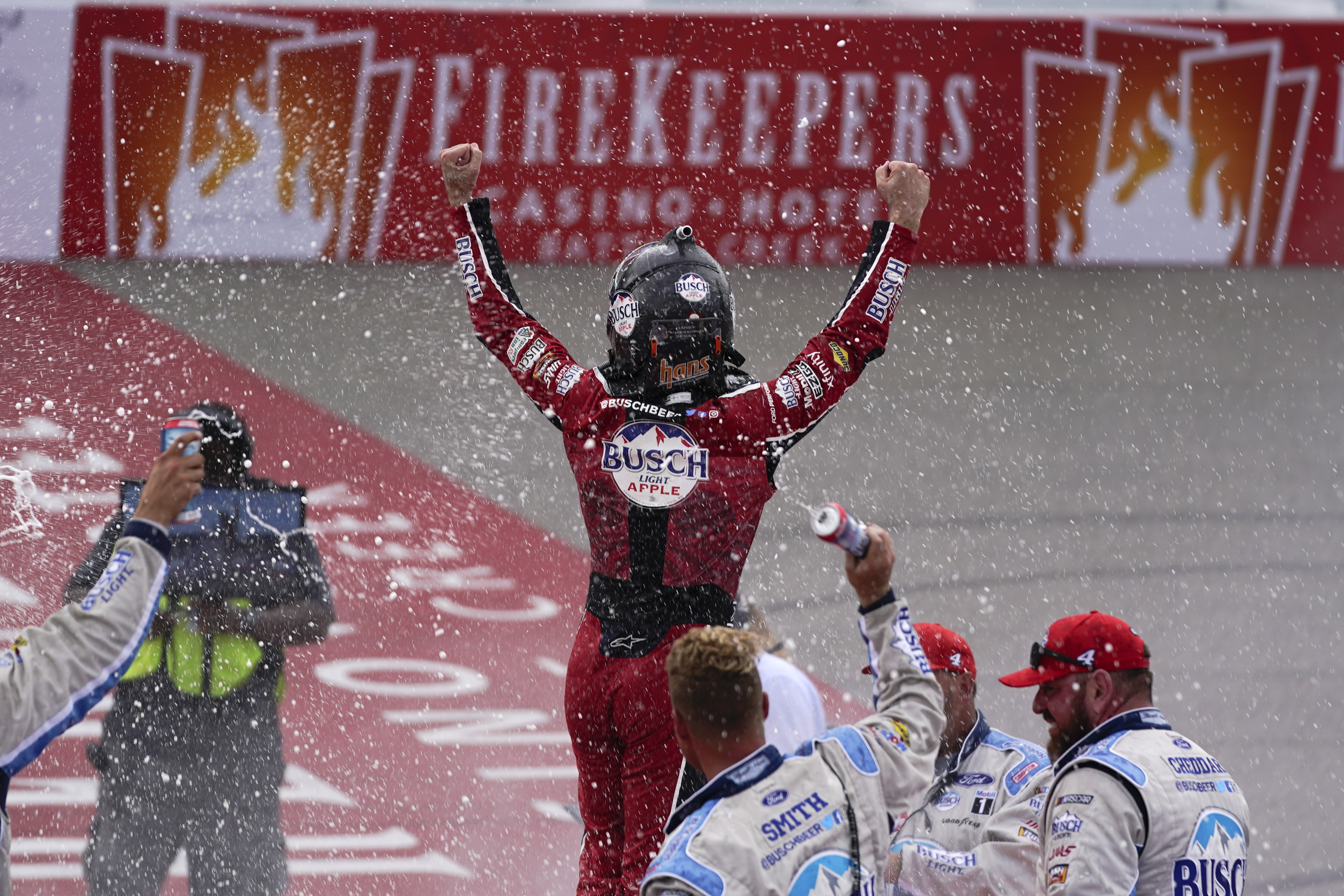 Kevin Harvick NASCAR Michigan Auto Racing