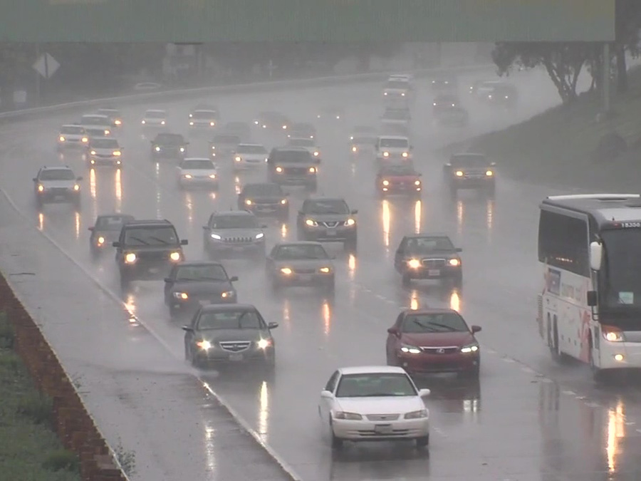 rain_storm_freeway_commute_travel.jpg