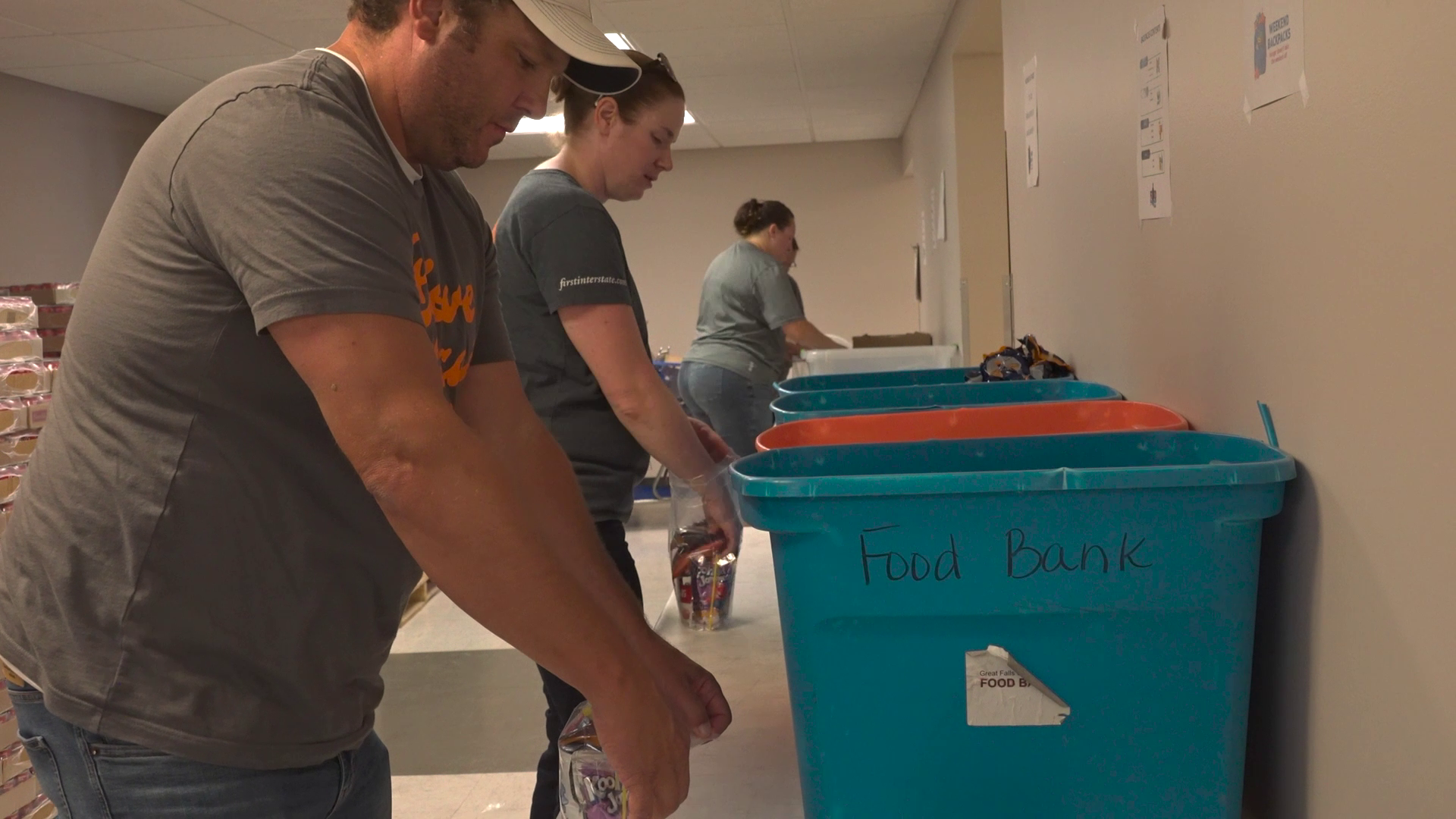 First Interstate Bank volunteers lend a hand in Great Falls