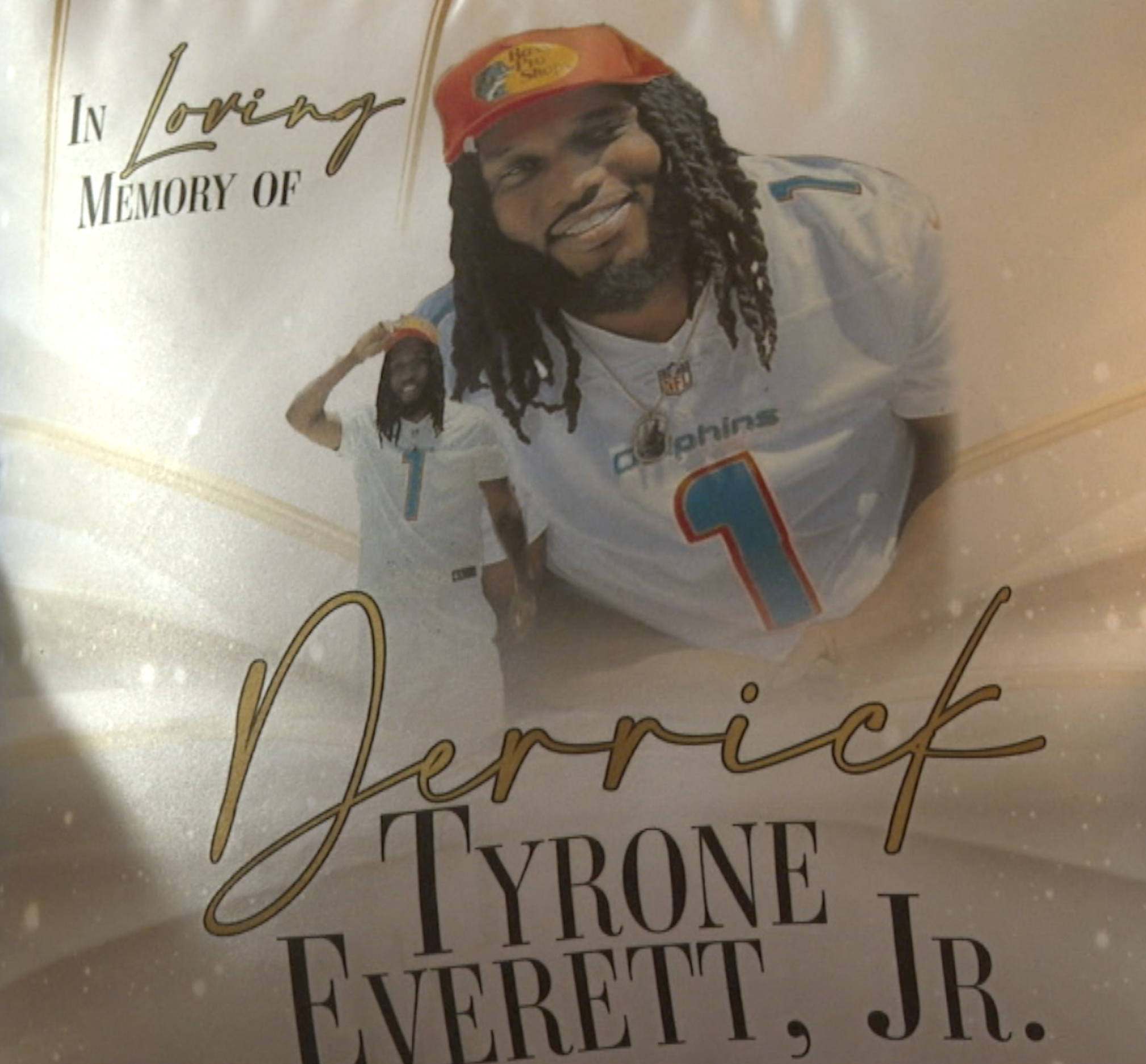 Derrick Everett.png
