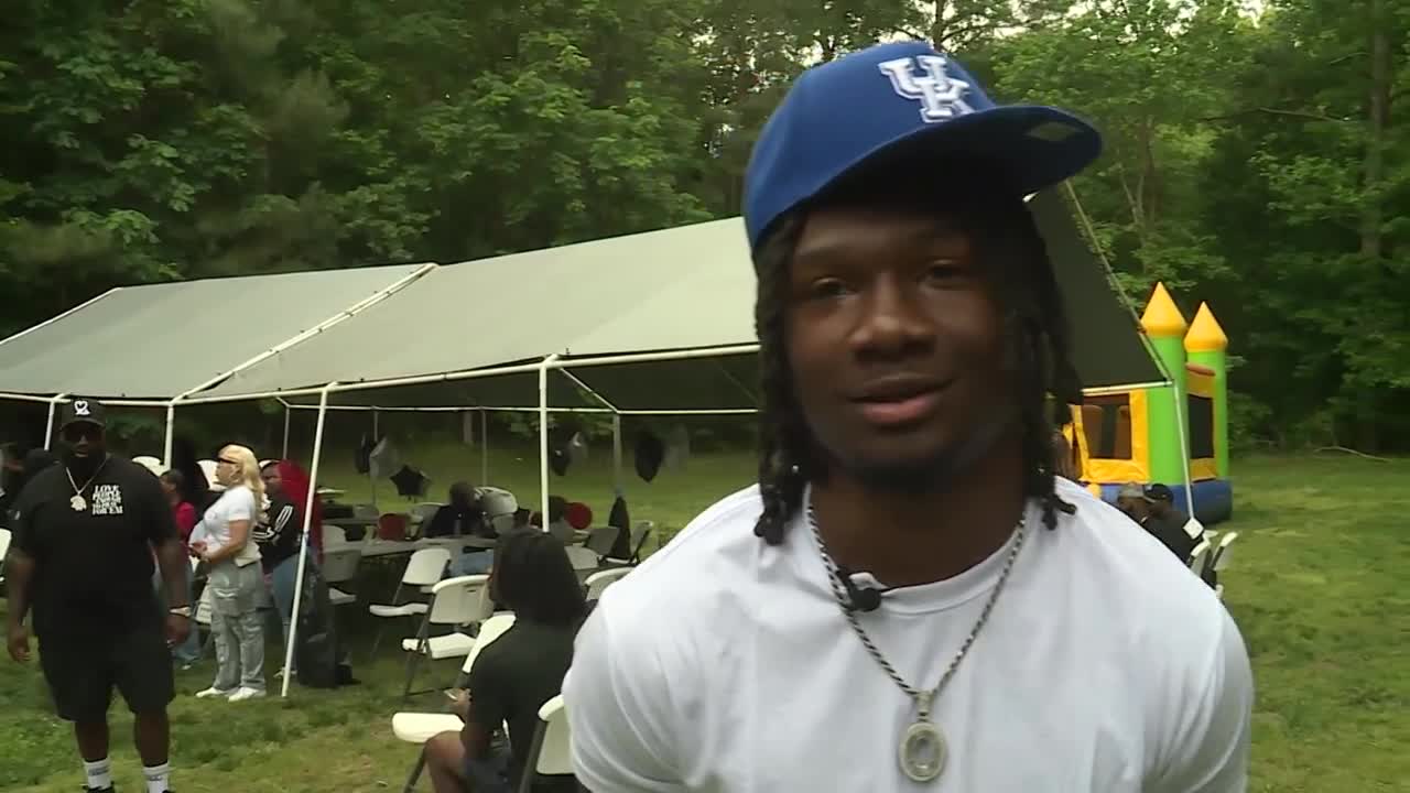 Iveon Lewis.jpg