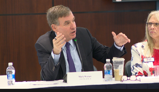 Warner at roundtable discussion 060126