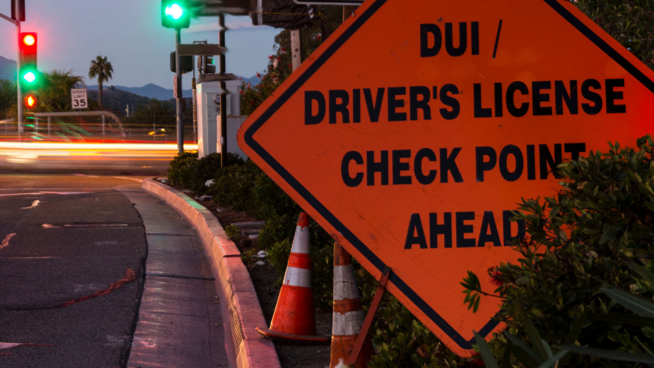 DUI/Driver's license checkpoint (FILE)