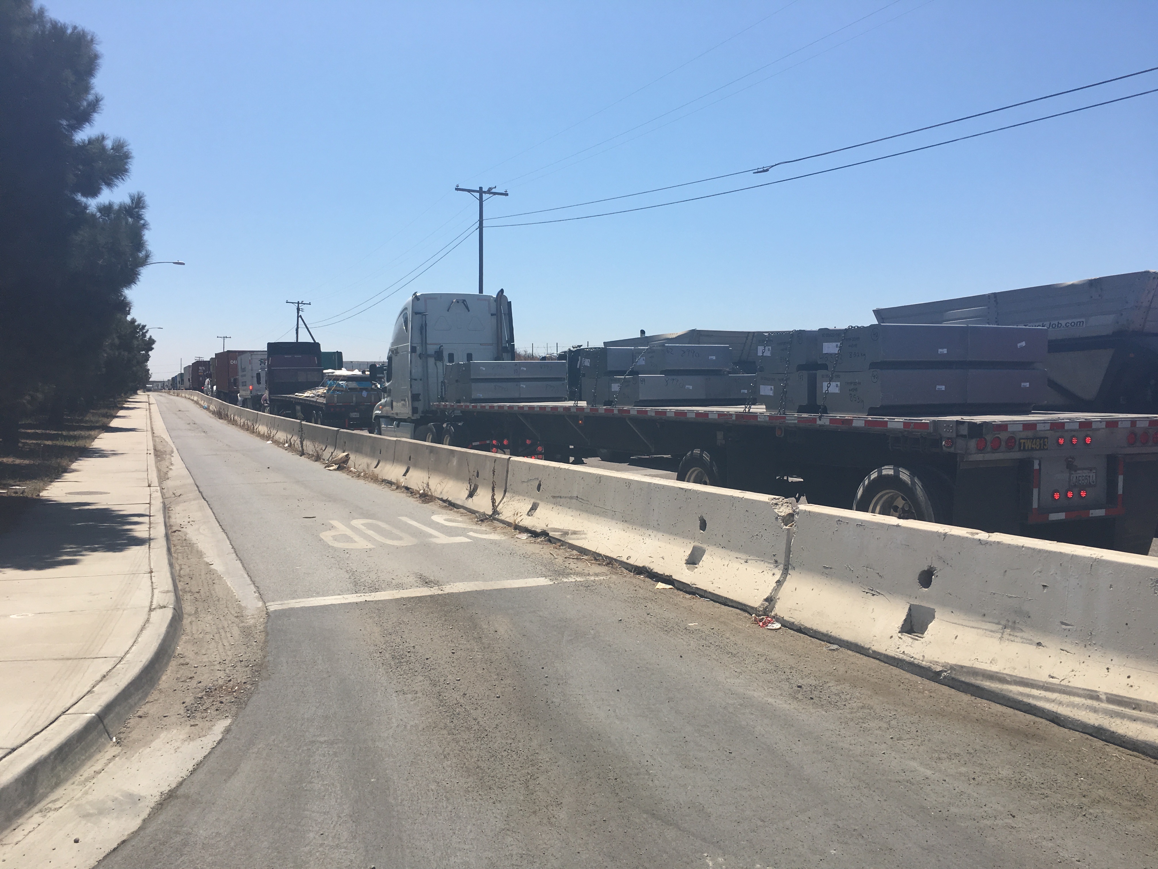 otay mesa border truck outage