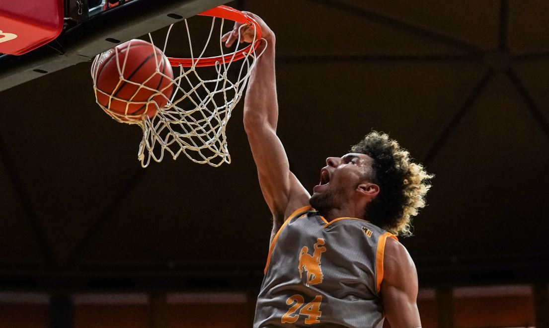Wyo MBB Maldonado Dunk.JPG