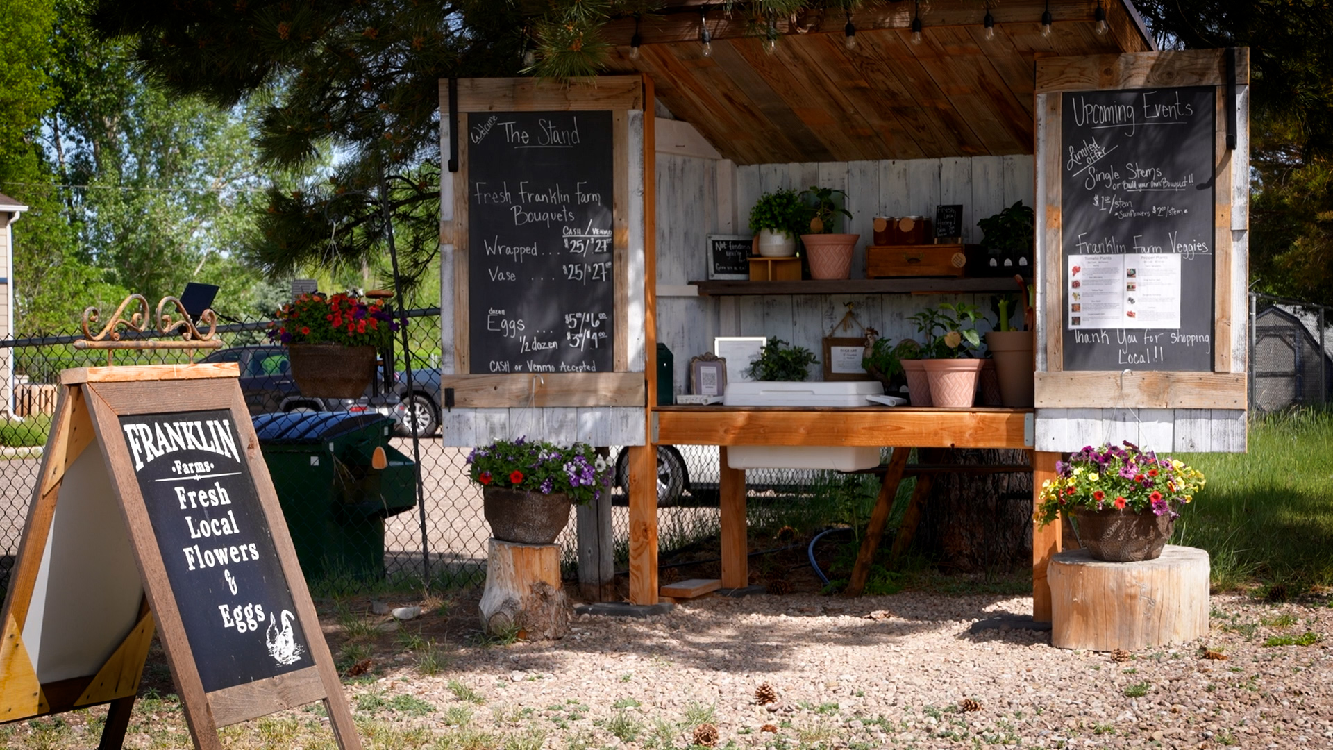 FRANKLIN FARMS FARMSTAND.jpg