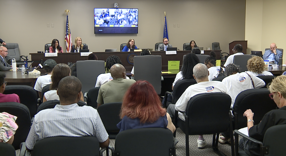 Southern Nevadans voice concerns over utility costs, transparency during PUCN consumer session