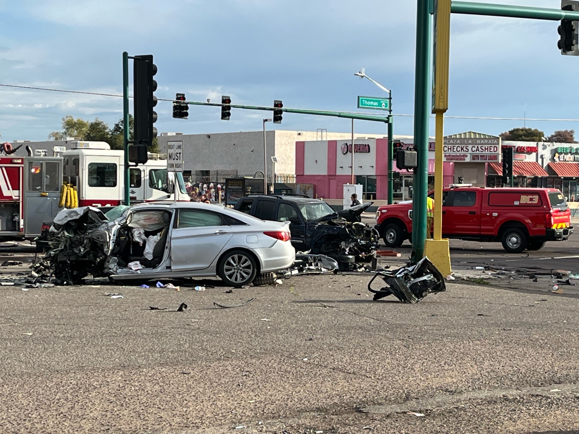 35th Ave and Thomas Road crash 2-18-24.jpg