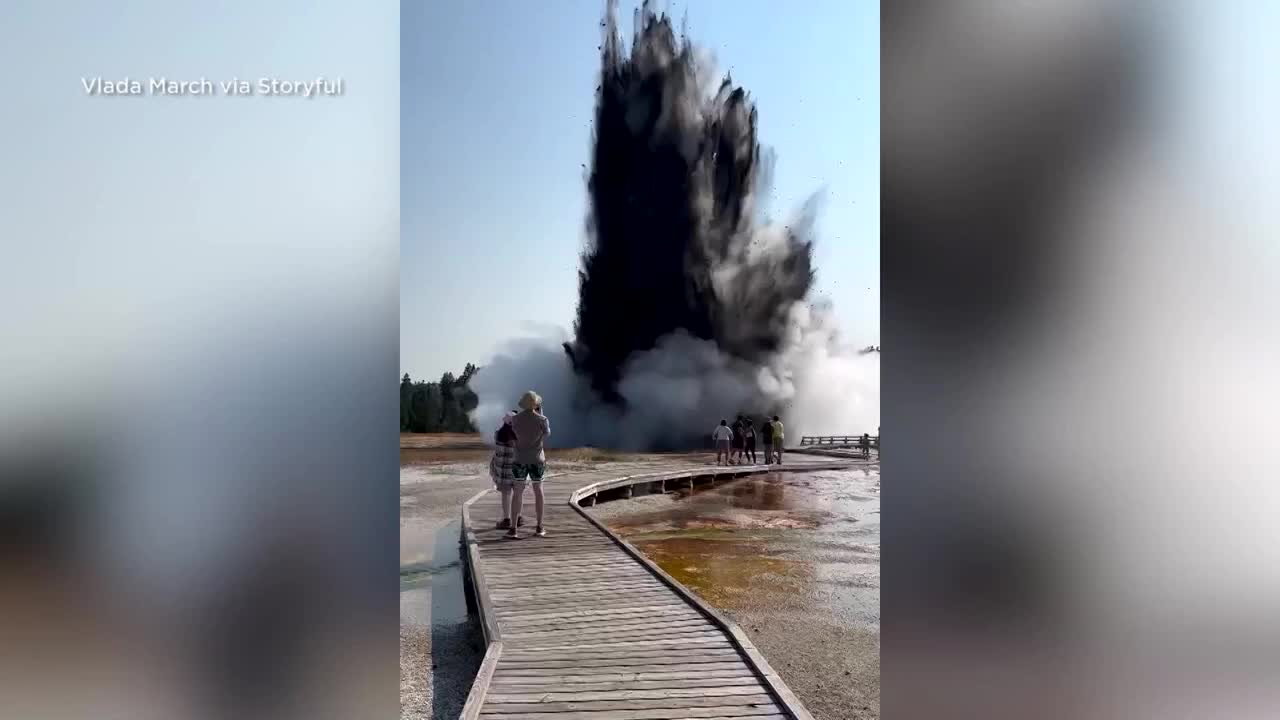 biscuit basin blows up.jpg