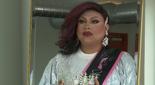Drag Queen Reacts