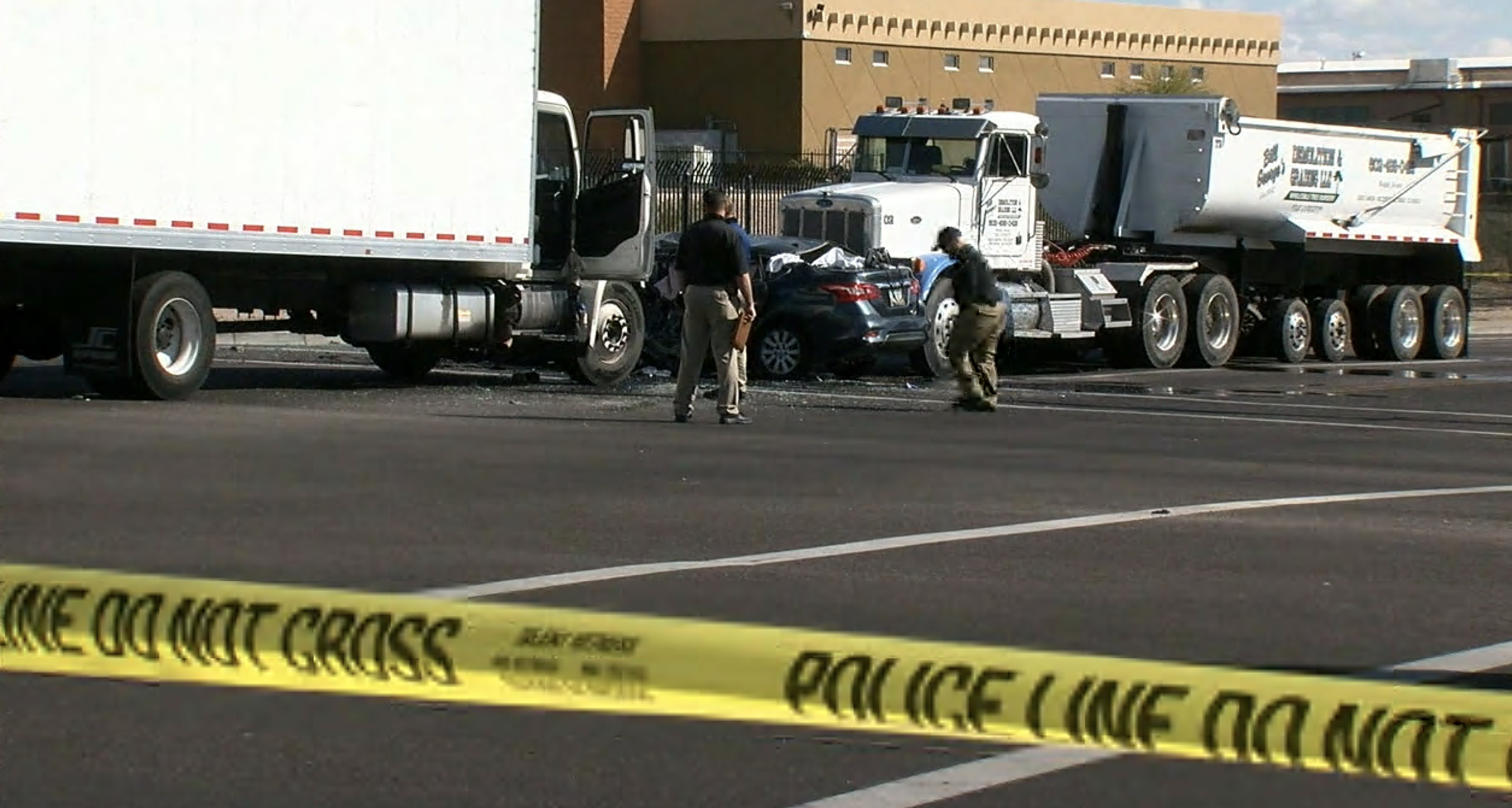 Pregnant mom and unborn child killed in crash near 52nd Street and McDowell Road