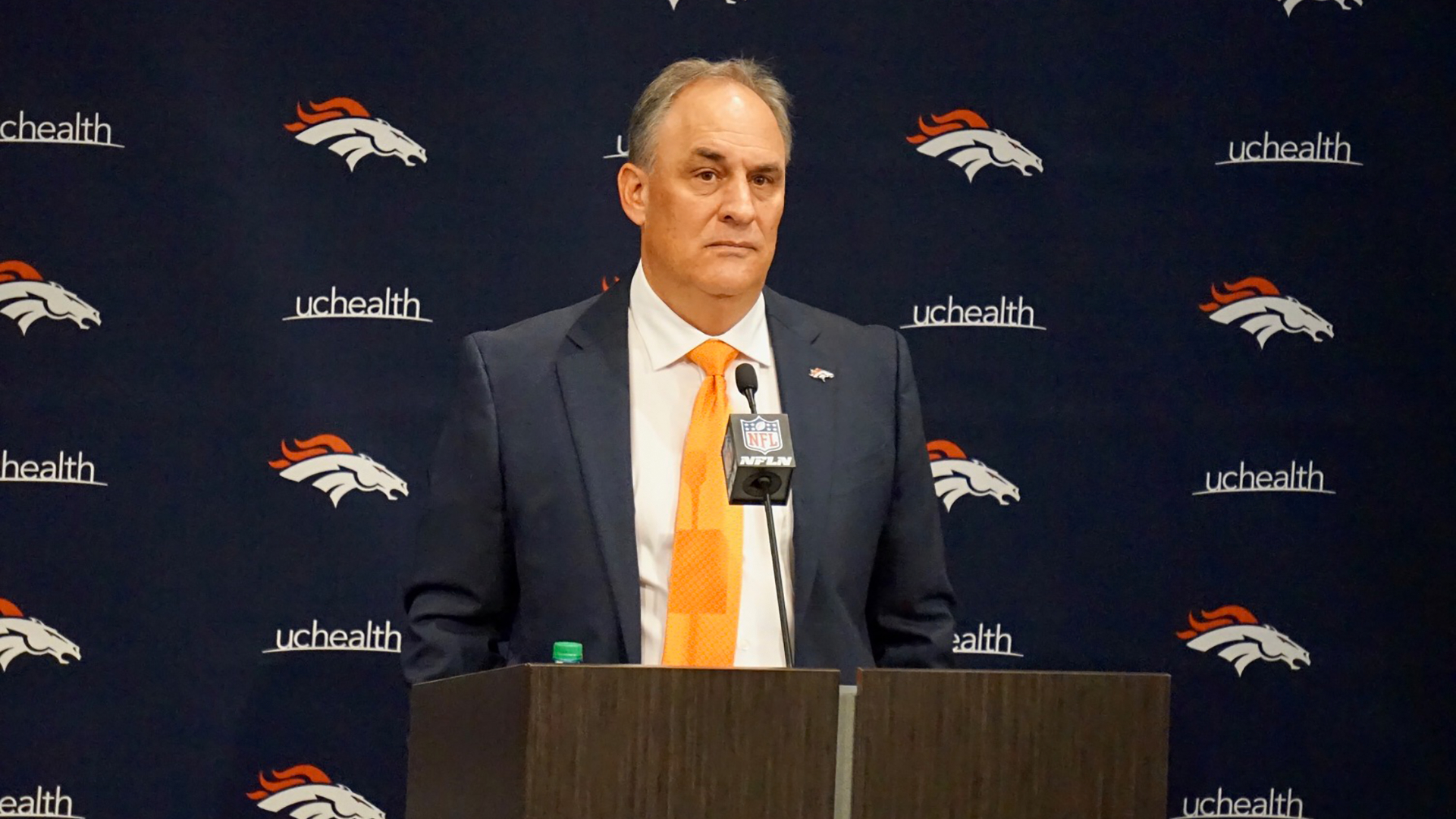 vic fangio presser1.jpg