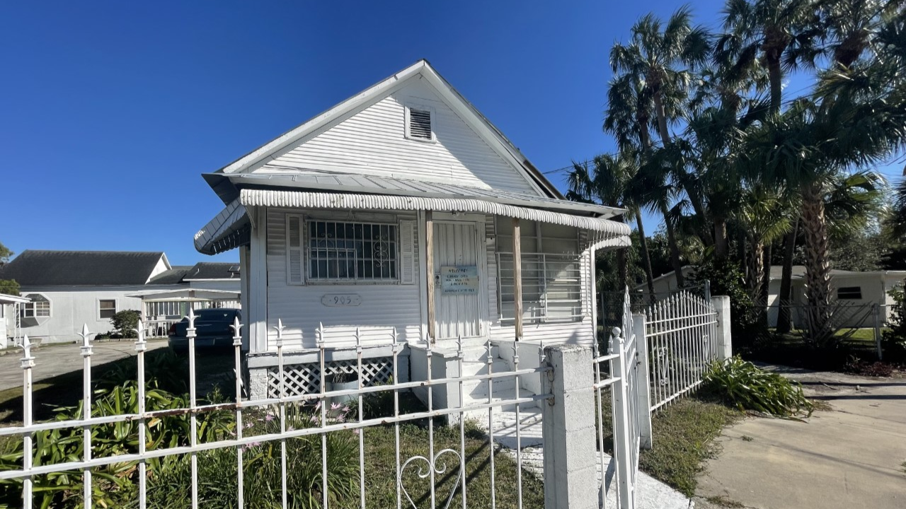 Dr. Walter Smith Library