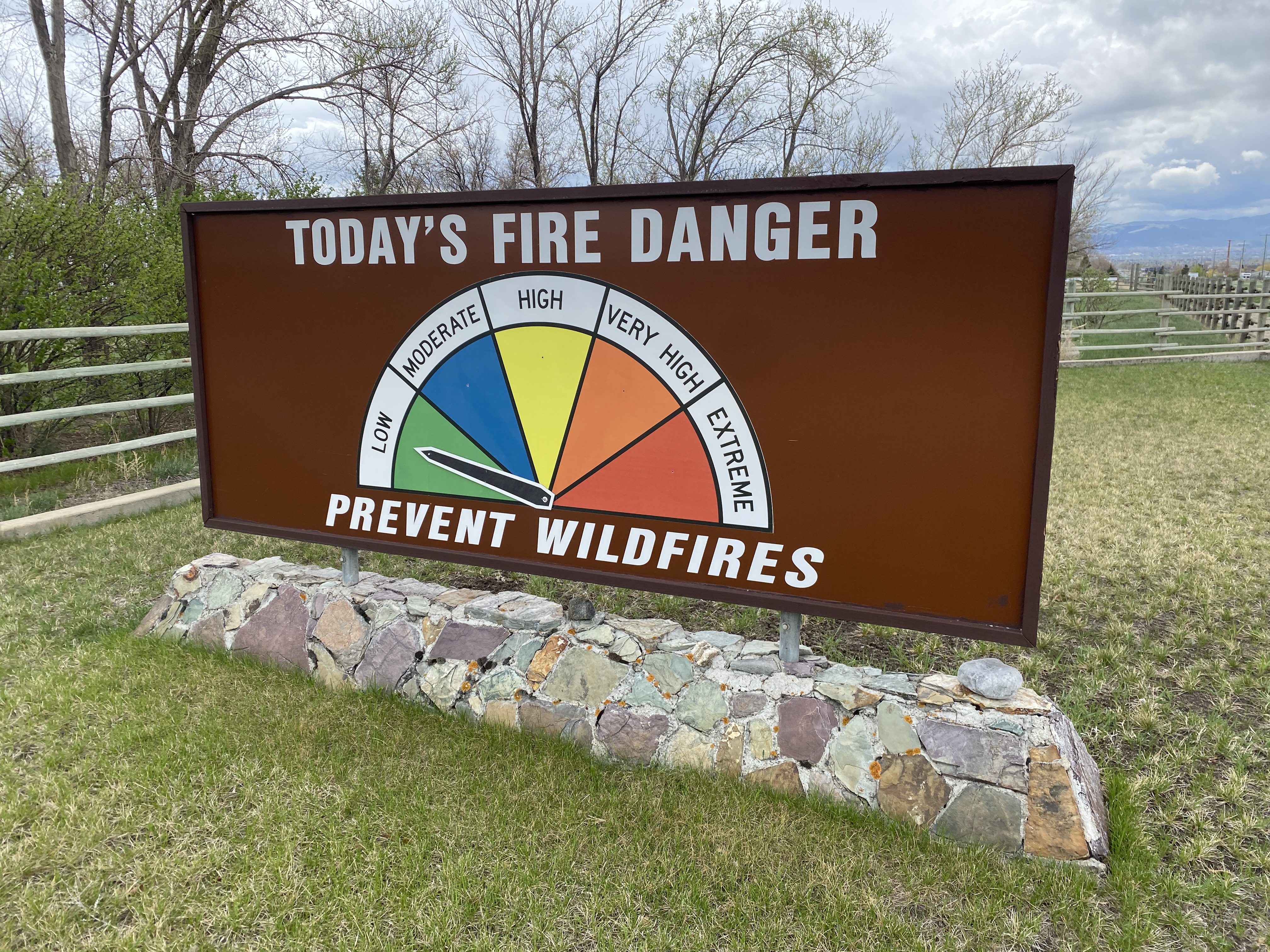 Low Fire Danger Sign